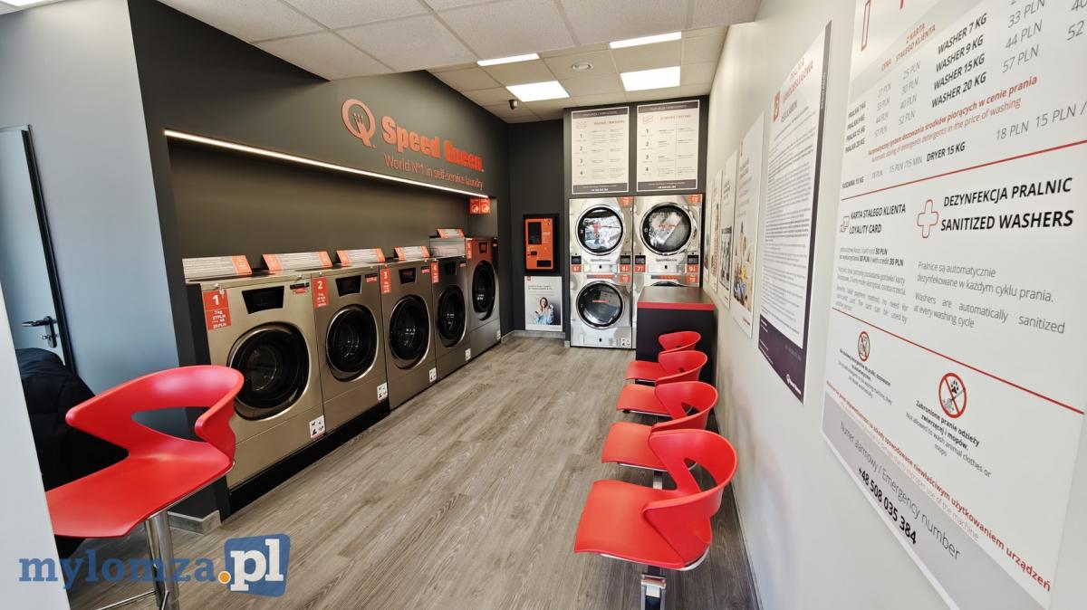 Front view of the Speed Queen Lomza laundry at Mazowiecka 6C.